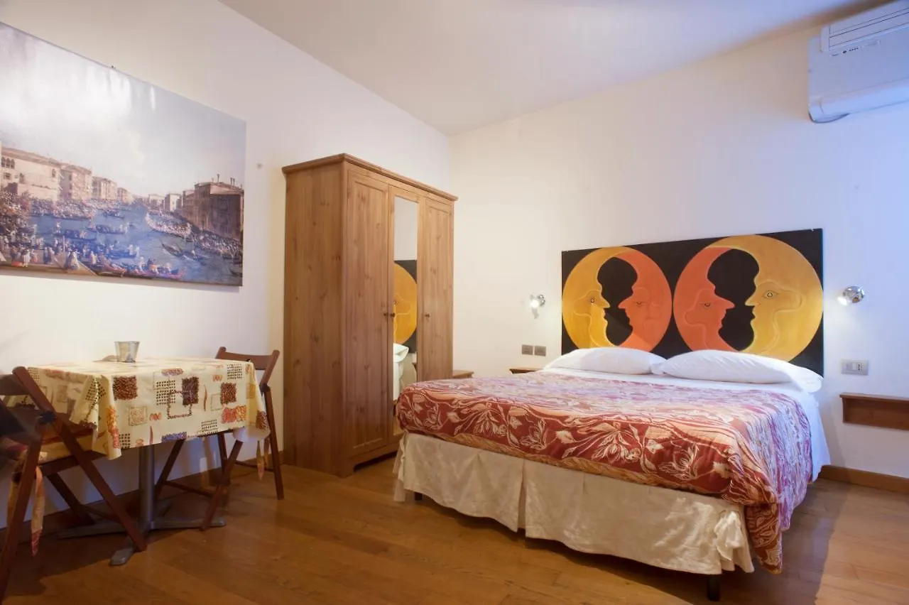 Guest house Ai Tagliapietra Hotel Venice