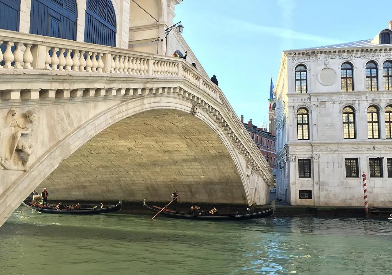 ** Guest house Ai Tagliapietra Hotel Venice Italy