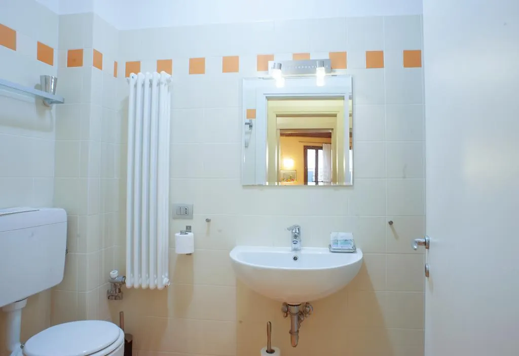 Ai Tagliapietra Hotel Venice 2*,